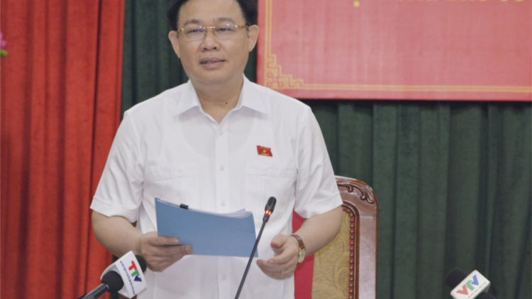 Chủ tịch Quốc hội: Óo đoọng đhị bầu cử nắc đhị trơơi boọ Covid-19