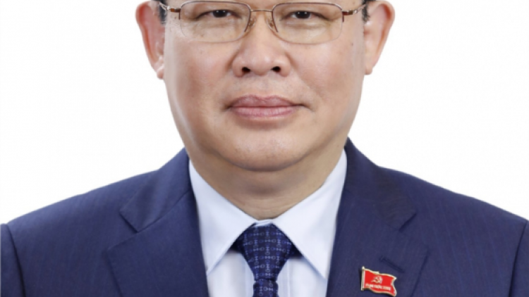 Đhr’năng bh’rợ âng Chủ tịch Quốc hội Vương Đình Huệ