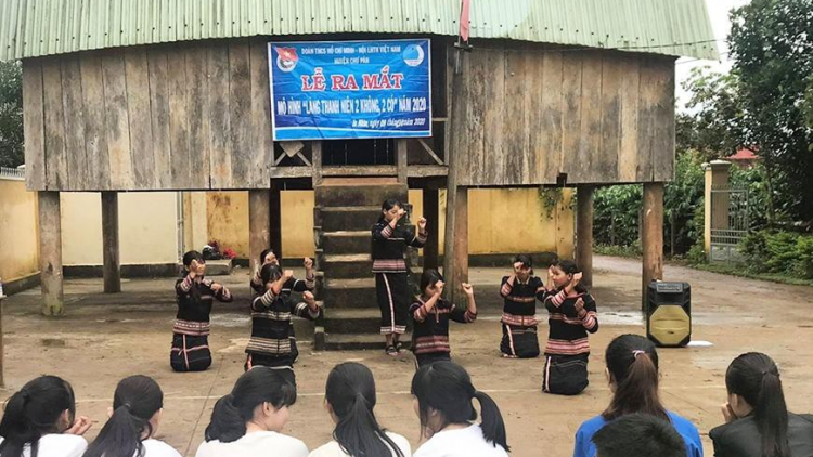 Vel đha đhâm c’mor “2 dọo, 2 vêy”
