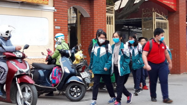 Bấc tỉnh, thành đoọng học sinh đhêy học tợơ lâh Tết đoọng cha groong Covid-19