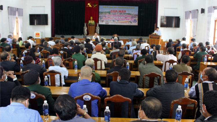 Xay moon đăh bầu cử đhị chr’hoong TâyGiang, tỉnh Quảng Nam: Pa dưr c’rơ chr’năp âng ma nuyh t’cooh t’ha