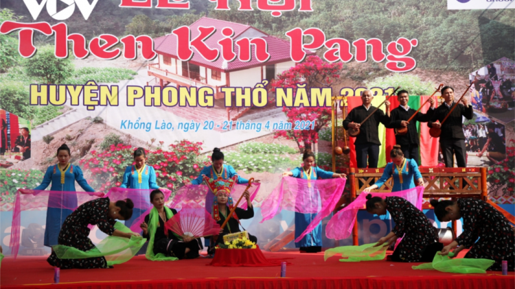 Bhiệc bhan Then Kin Pang-đhị k’rong pazưm văn hoá pr’hay chr’nắp âng manứih Thái Lai Châu