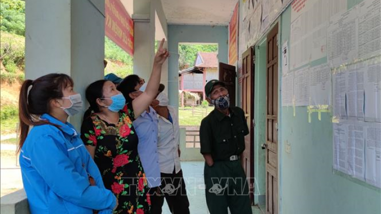 Nghệ An: Dha nuôr acoon cóh Đan Lai lướt bầu cử đấh