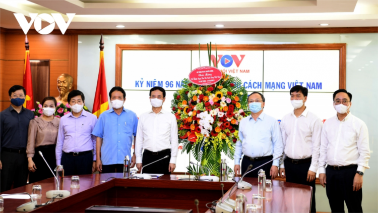 Apêê bộ, ngành chức năng hơnh deh Đài P’rá Việt Nam bêl 96 c’moo t’gay Báo chí Cách mạng Việt Nam (21/6)