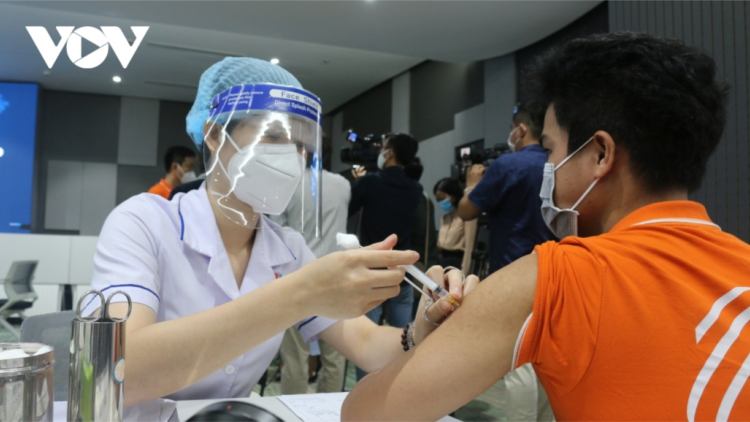 Bộ trưởng Bộ Y tế: Pa dưr đấh bhiệc tiêm vaccine ting cr’noọ bh’rợ đấh bhlâng, têêm ngăn bhlâng