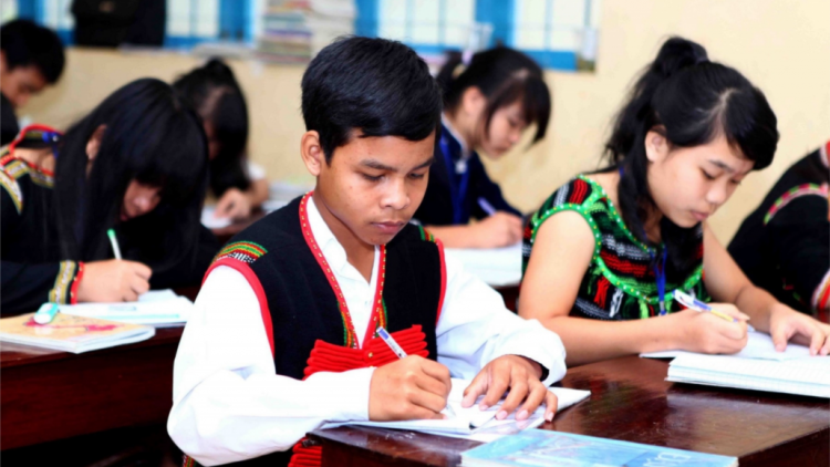 Quảng Nam bhrợ têng bh’rợ zooi p’niên mầm non, học sinh, sinh viên manuyh acoon coh