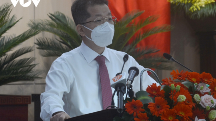 Đà Nẵng: Ha dang coh 4 t’ngay ha y, đhr’năng pr’luh căh vêy xiêr nắc bhrợ têng bhrợơng k’rơ lâh mơ “ngai ặt đhị ooy, nắc ặt p’too đhị đếêc”