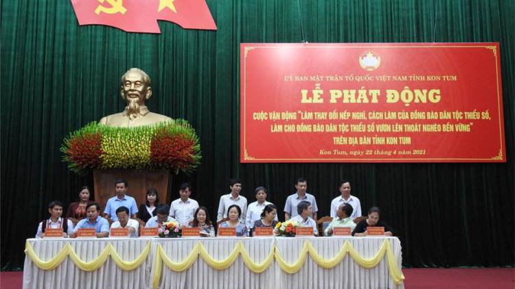 Kon Tum: Xay bhrợ bh’rợ t’pâh xăl cơnh pr’chăp, cơnh bhrợ âng đhanuôr acoon coh