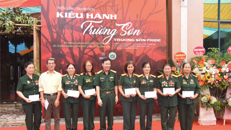 Chương trình ca nhạc " Bài ca Thanh niên Xung phong"