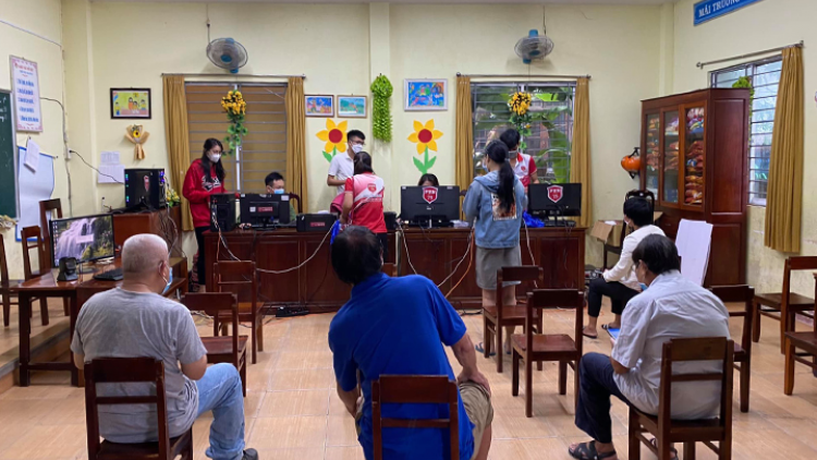 Miền Trung t’bhlâng ch’mêêt lêy ma nưih chô tơợ zr’lụ pr’luh, zr’lụ cr’pân dal