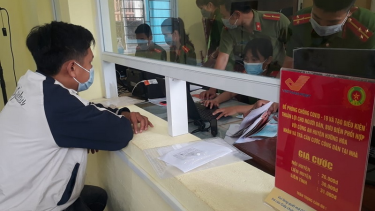 Hướng Hoá: Bhrợ pa đơơh bh’rợ bhrợ đoọng thẻ căn cước đhanuôr