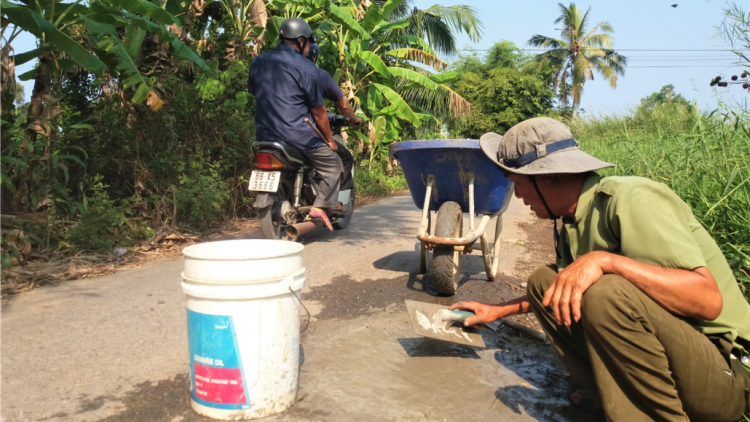 Diịc điêl t’coóh Út bhrợ pa liêm c’lâng