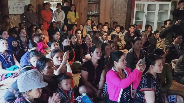Pa dưr c’rơ đảng viên đhị vel  bhươl coh da ding ca coong Quảng Nam