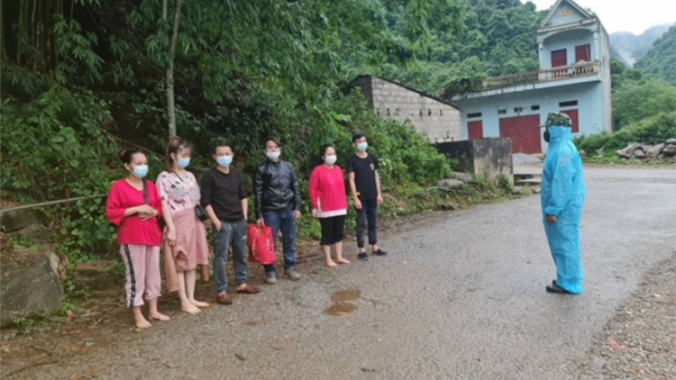 Bhrợ pa rợơng đhr’năng gluh moọt lết xa nay đăh c’lâng ca noong k’tiếc
