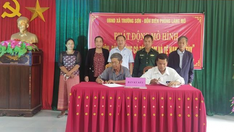 Ta đang moon bhrợ têng bh’rợ: Bhươl cr’noon doọ manuyh n’lất n’môp lâng bh’rợ đươi, pa câl ma tuý coh zr’lụ c’noong k’tiêc tỉnh Quảng Bình