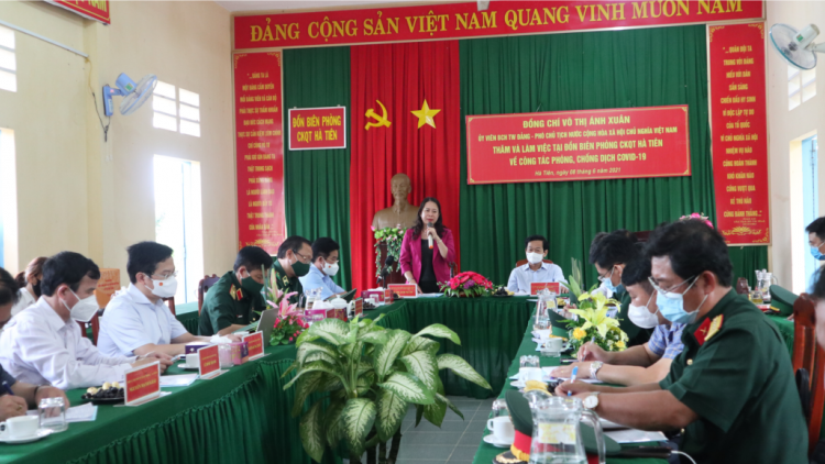 Phó Chủ tịch k’tiêc k’ruung bhrợ bhiêc đhị Kiên Giang n’đăh zêl lâng cha groong pr’luh Covid-19 truih c’noong k’tiêc