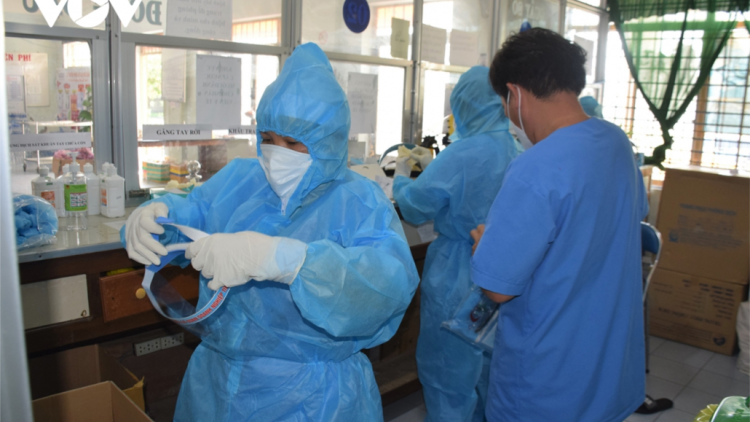 Phú Yên: 20 nhân viên y tế crêê Covid-19 ooy cr’chăl ting pấh zêl cha groong pr’lúh cr’ay