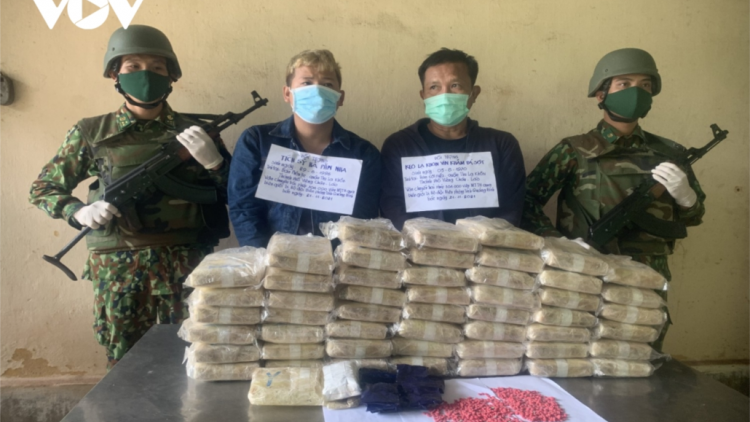 Quảng Bình: Coop 2 cha nặc âng đơơng ma tuý bâc k’tiếc k’ruung, coọp zư k’ha riêng r’bhâu cr’liêng ma tuý zâp râu