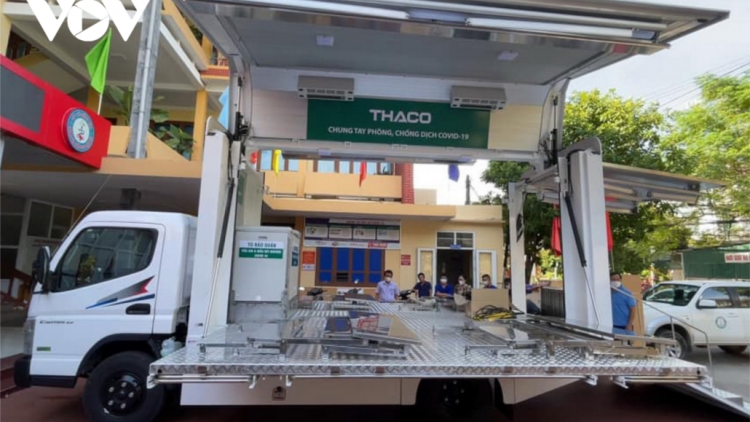 Quảng Bình: Đươi xe chuyên dụng đoọng tiêm vắc xin zâl cha groong Covid-19 ha đhanuôr coh zr’lụ c’noong k’tiêc