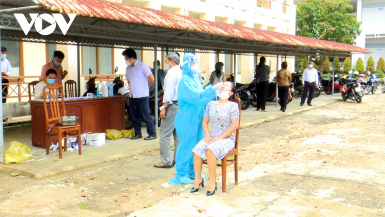 Quảng Nam: Apêê crêê Covid-19 dưr bâc, bâc ngai crêê t’mêê coh zr’lụ đha nuôr ăt ma mông căh ghit tơợ ooy u trơơi