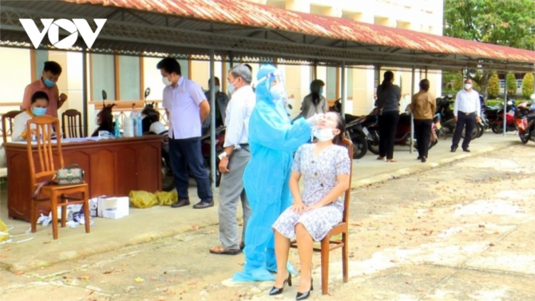 Quảng Nam: Xay moon bâc ngai t’mêê crêê Covid-19 đhị da ding ca coong