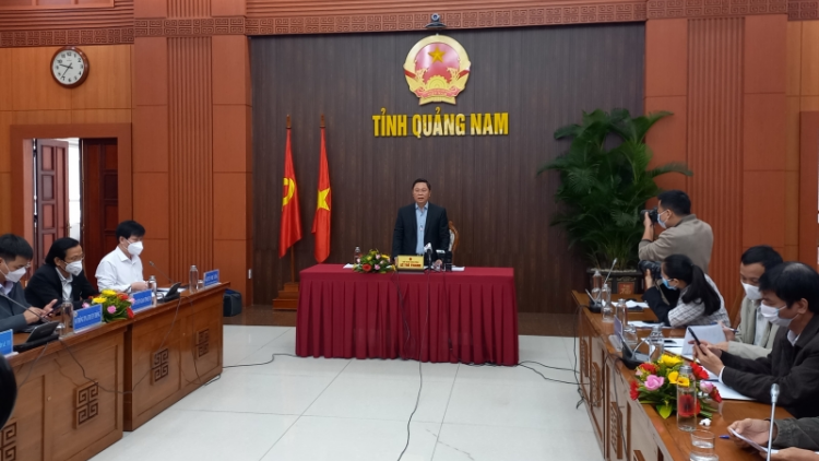 Quảng Nam: Pa dưr kinh tế 5%, đơơng pa câl hàng hoá ooy k’tiếc k’ruung lơơng 3,5 tỷ đô la Mỹ
