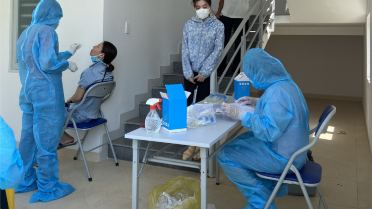 Quảng Nam: Xét nghiệm đơơh kháng nguyên SARS-CoV-2 ha pêê ting pâh đại biểu