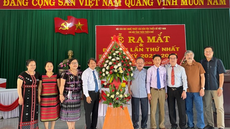 Pa căh Chi hội Văn học nghệ thuật apêê acoon coh Thừa Thiên Huế
