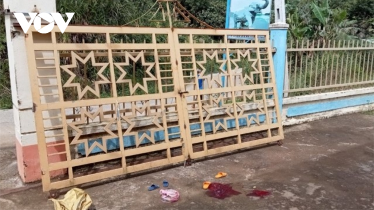 Xang g’luh ha râp c’riing trường, 1 học sinh căh ma mông, tỉnh Quảng Nam ch’mêêt lêy cớ pr’đơợ âng trường học