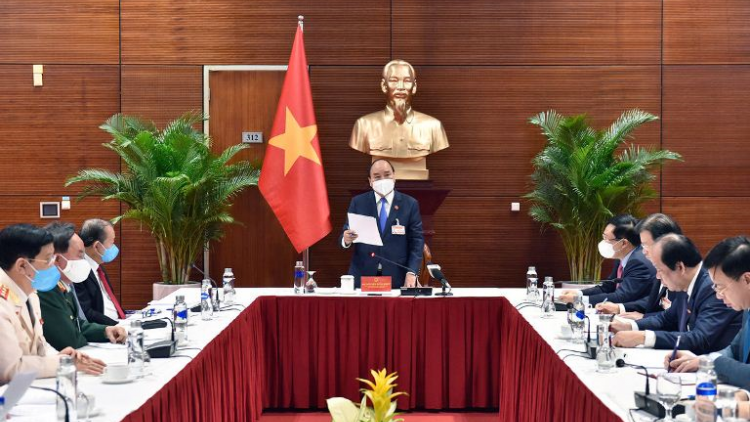 Thủ tướng bhrợ Chỉ thị ta đang moon xay bhrợ rơợng griing bh’rợ zâl cha groong pr’luh cr’ăy Covid-19
