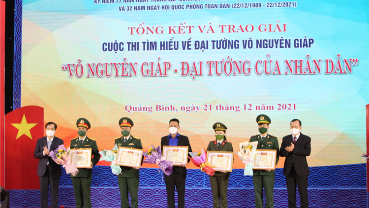 Pazao ch’ner g’lúh thi chấc lêy năl ooy Đại tướng Võ Nguyên Giáp