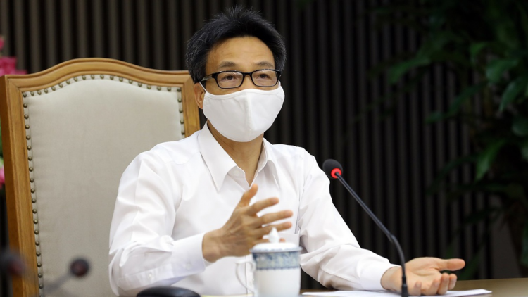 Phó Thủ tướng Vũ Đức Đam: Bộ Y tế năc vêy cr’noọ bh’rợ pác pazêng râu vaccine ma mơ mr’cơnh bhlưa pazêng c’bhuh manuyh