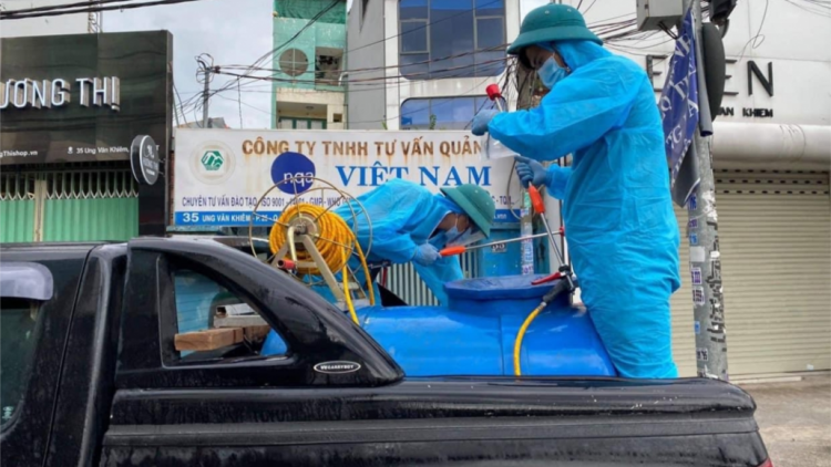 Lâh 4000 nhân viên y tế TP.HCM cha groong pr’luh