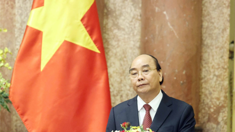 Chủ tịch k’tiếc k’ruung Nguyễn Xuân Phúc pazao Qutết định bổ nhiệm Thẩm phán Toàn án nhân dân tối cao