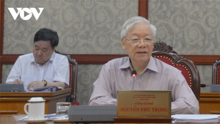 Tổng Bí thư Nguyễn Phú Trọng: Năc căh choom căh xay bhrợ ghít bh’rợ zâl cha groong pr’luh cr’ăy Covid-19