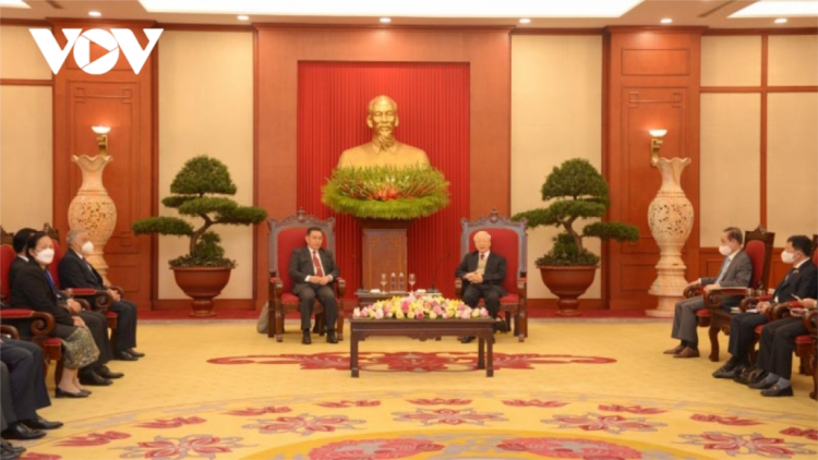 Tổng Bí thư Nguyễn Phú Trọng hơnh Chủ tịch Quốc hội Lào Xay-xổm-phon Phôm-vi-hản