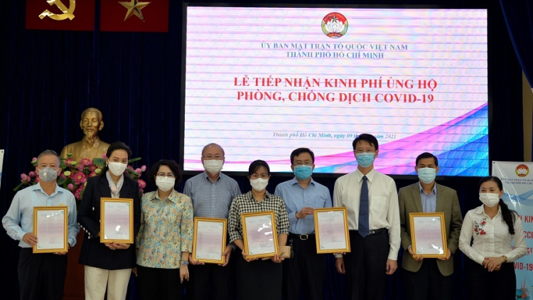 TP. HCM ta đang moon chroi đoọng 99 tỷ đồng zâl cha groong pr’luh cr’ăy Covid-19 coh muy ra diu