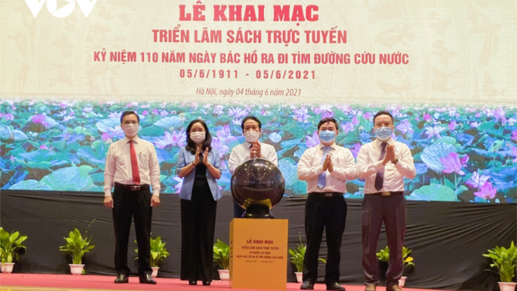Triển lãm lâng bh’rợ p’căh sách trực tuyến haanh deh 110 c’moo t’ngay Ava Hồ gluh chêêc c’lâng trôông dzâc k’tiêc k’ruung