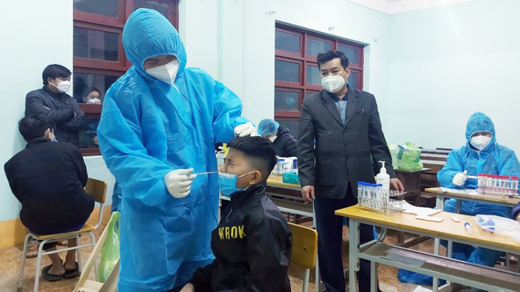 Tuyên Hoá: 6 cha nắc coh muy pr’loọng đong boọ Covid-19 căh năl tơợ u trơơi