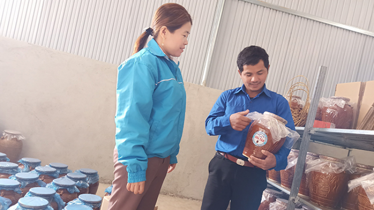 Rơơm kiêng bêl tợơp bhrợ têng cha âng đha đhâm c’mor ma nuyh acoon coh