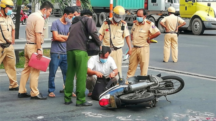 3 t’ngay đhêy Tết Dương lịch, 38 cha nặc chêết tu bhrêy tắh c’lâng c’tốch