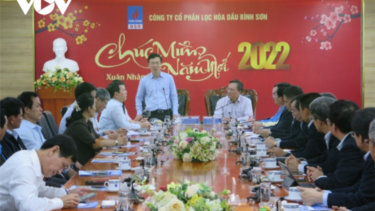 Thường trực Ban Bí thư Võ Văn Thưởng đh’rưah lâng công nhân tỉnh Quảng Ngãi bhui har “Tết chô pa zưm-Ha pruốt tệêm ngăn”