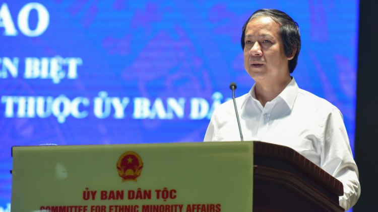 Bộ Giáo dục lâng Đào tạo pazao đoọng 5 trường trực thuộc chô ooy UB acoon cóh