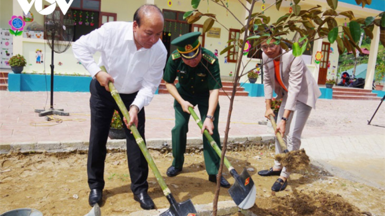 VOV lâng đông zooi zúp khánh thành trường vel Vẹ đhị Hoà Bình