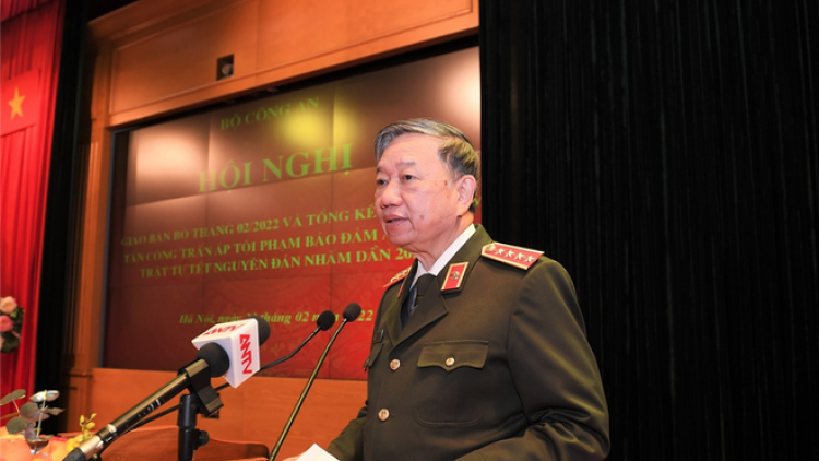 Bộ trưởng Bộ Công an Tô Lâm pấh tổng kết đắh zêl cha groong mốp lết têêm ngăn an ninh