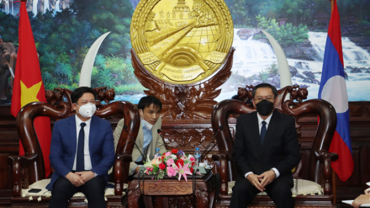 K’bhuh cán bộ bh’cộ tỉnh Thừa Thiên Huế lưm lâng pa bhrợ lâng tỉnh Salavan – Lào