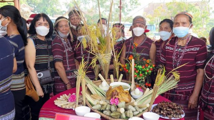 Pa xang Liên hoan Diễn xướng zr’lụ Trường Sơn-Tây Nguyên