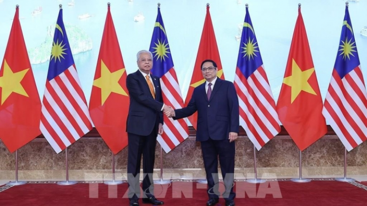 Thủ tướng Phạm Minh Chính k’đhơợng bhrợ bh’rợ hơnh deh Thủ tướng Malaysia tươc lum Việt Nam