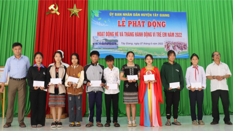 Tây Giang: K’dua bhrợ têng c’xêê bhrợ têng tu p’niên k’tứi c’moo 2022