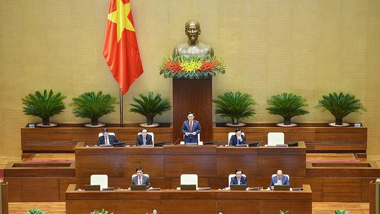 Bộ trưởng Bộ Tài chính lâng Thống đốc Ngân hàng Nhà nước ta ơơi pa chô boóp p’rá ta mooh đhị Quốc hội